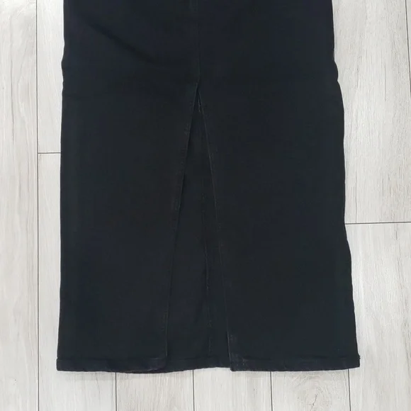 3/$65 RW&CO black denim skirt - Picture 5 of 8